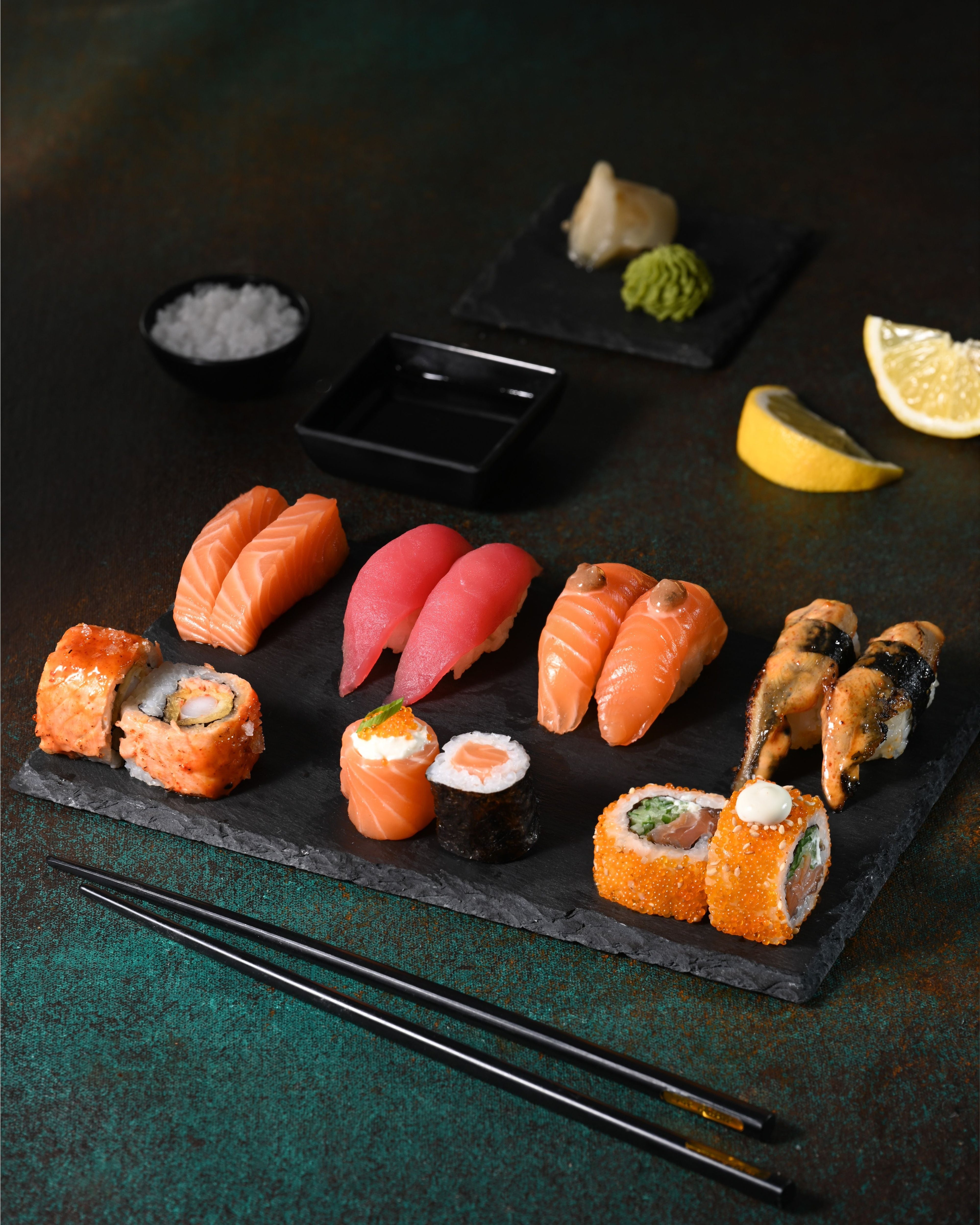 Sushi Selections & Sashimi Cuts