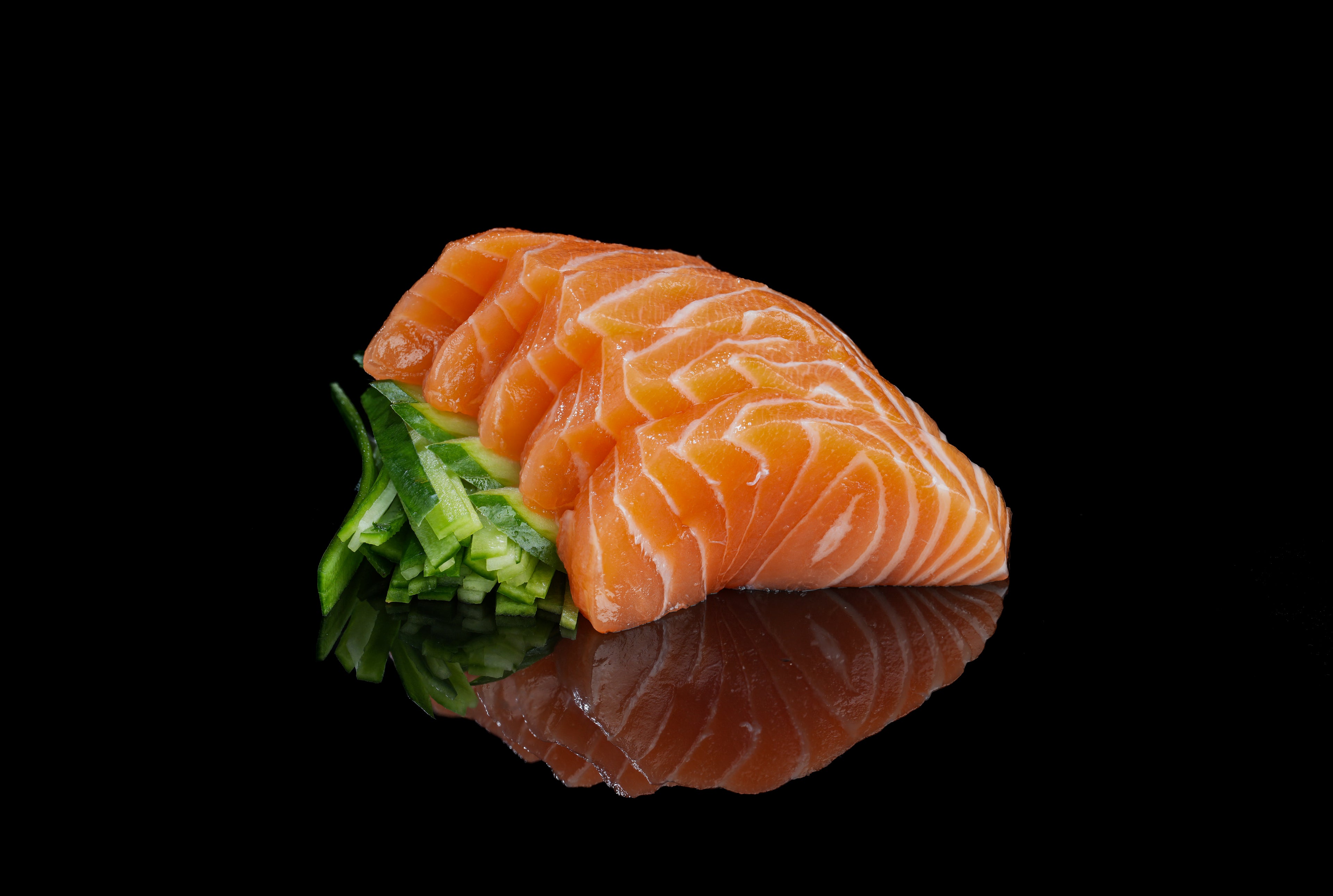 Salmon Sashimi (5 pieces)
